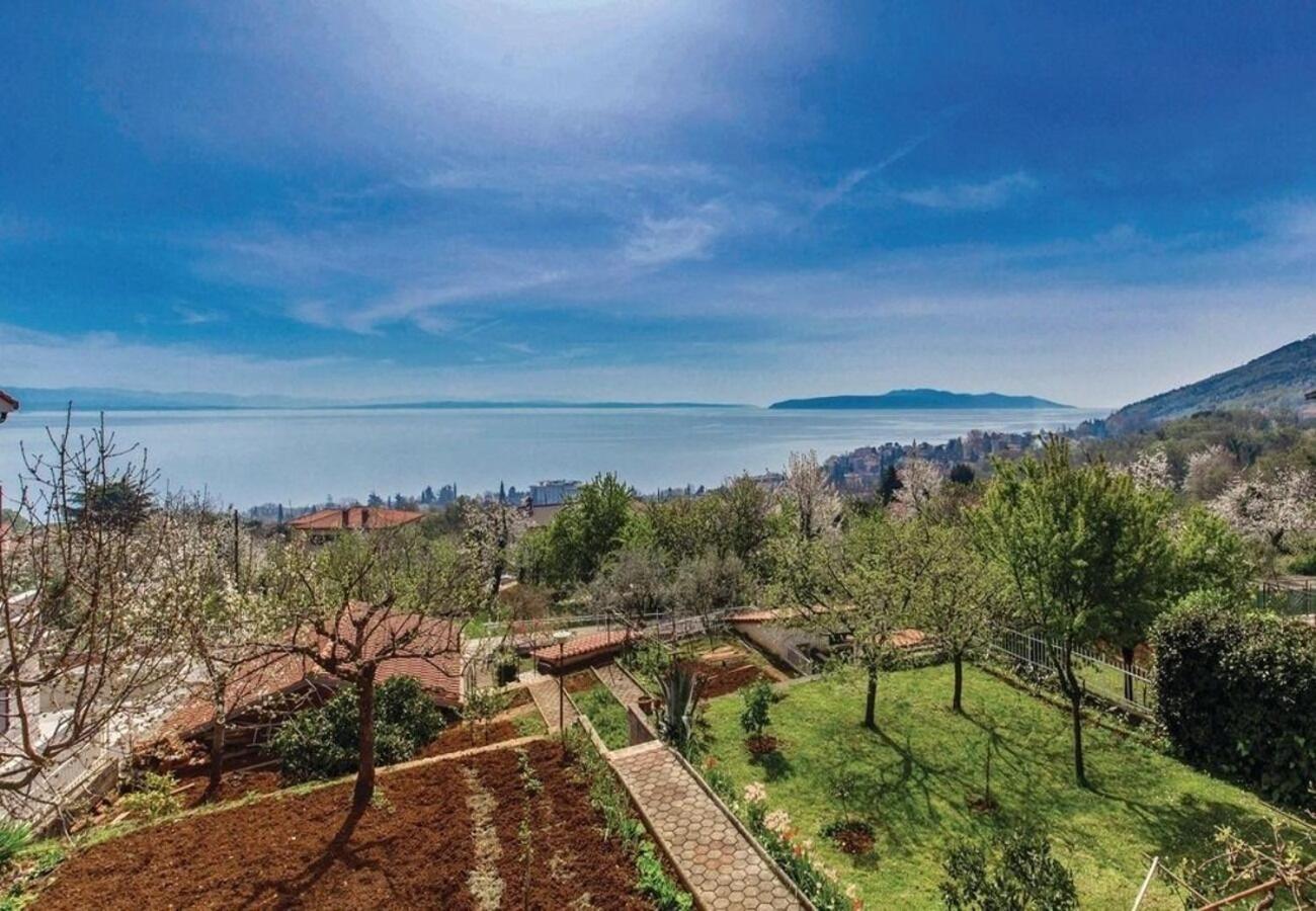 Apartment Dari Lovran Bagian luar foto